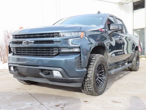 Used 2021 Chevrolet Silverado 1500 RST image 3