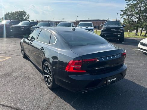 Used 2018 Volvo S90 T5 Momentum w/ Convenience Package AWD/4WD image 7