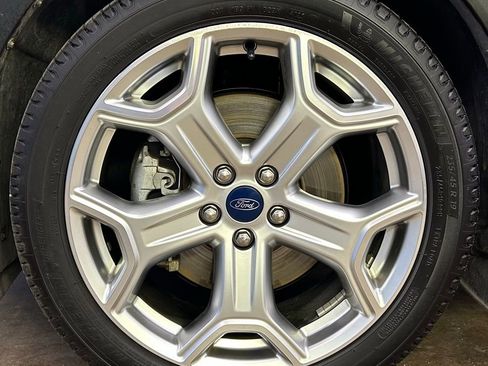 Used 2019 Ford Escape Titanium image 52