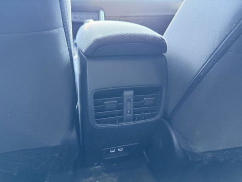 Used 2023 Toyota Corolla Cross LE FWD image 9