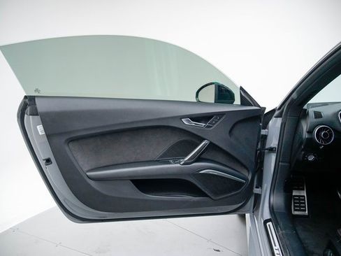 Used 2018 Audi TT RS w/ Technology Package image 22