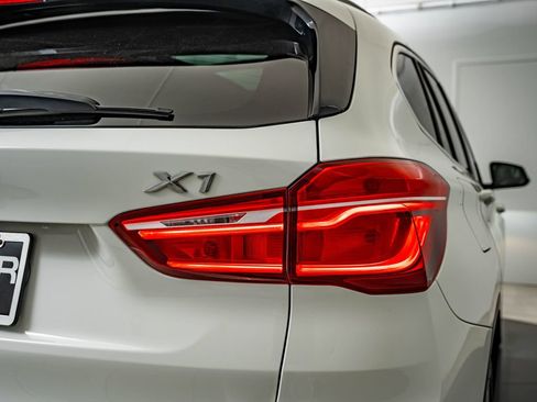 Used 2017 BMW X1 xDrive28i AWD/4WD image 15