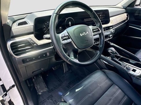 Certified 2023 Kia Telluride SX Prestige AWD/4WD image 9