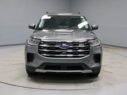 Certified 2025 Ford Explorer Active AWD/4WD image 6