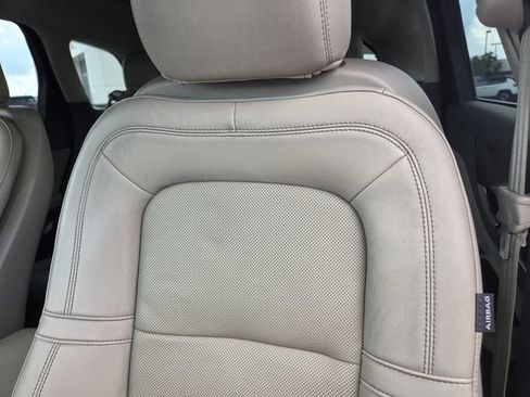 Certified 2022 Lincoln Corsair Reserve w/ Elements Package FWD image 16