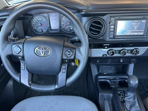 Used 2018 Toyota Tacoma SR RWD image 13