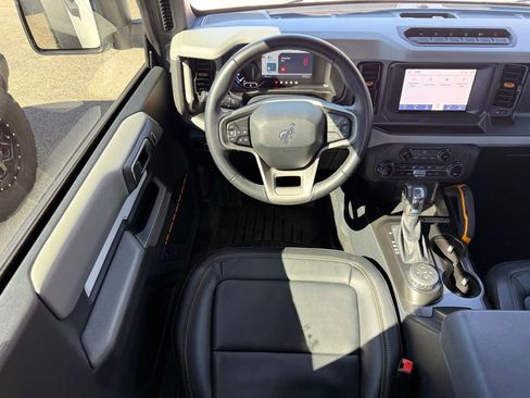 Used 2023 Ford Bronco Badlands w/ Sasquatch Package image 30