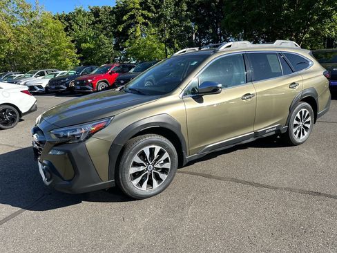 Used 2023 Subaru Outback Touring XT w/ Popular Package #2 AWD/4WD image 2