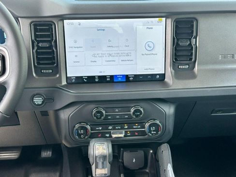 New 2026 Ford Bronco Big Bend w/ Black Diamond Package AWD/4WD image 7