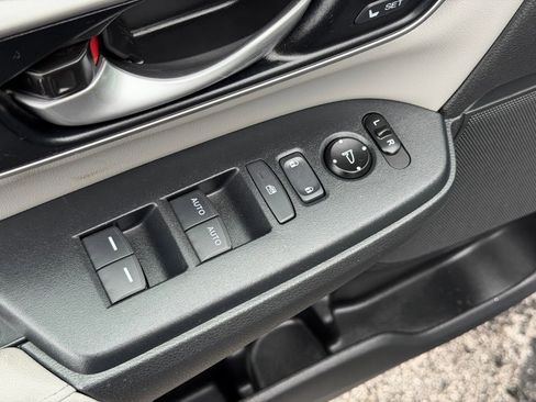 Used 2020 Honda CR-V EX-L image 12