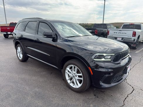 Used 2024 Dodge Durango GT AWD/4WD image 3