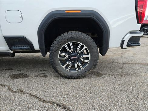 Used 2021 GMC Sierra 2500 AT4 w/ AT4 Premium Plus Package image 31
