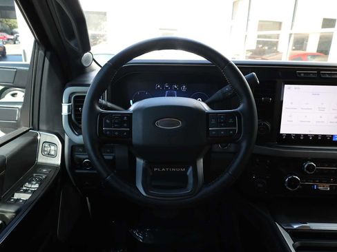 Used 2024 Ford F350 Platinum AWD/4WD image 17