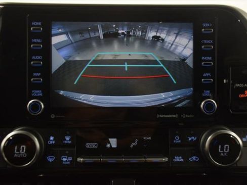 Certified 2022 Toyota Highlander XLE image 31