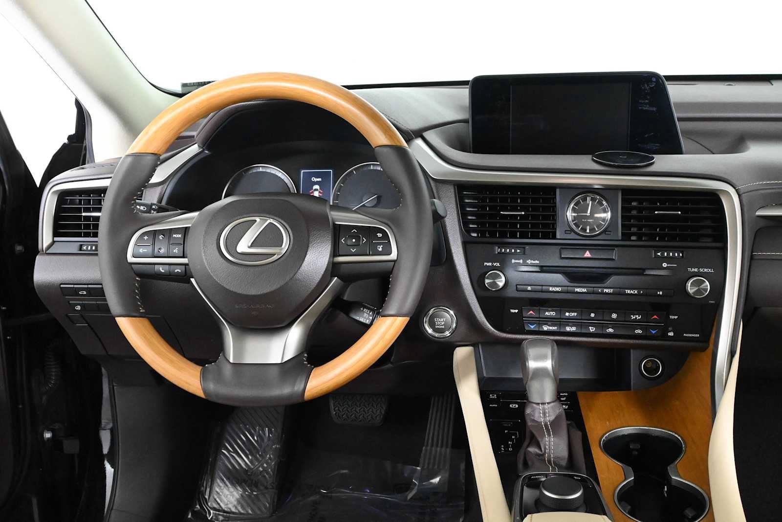 Used 2016 Lexus RX 350 FWD w/ Premium Package image 3