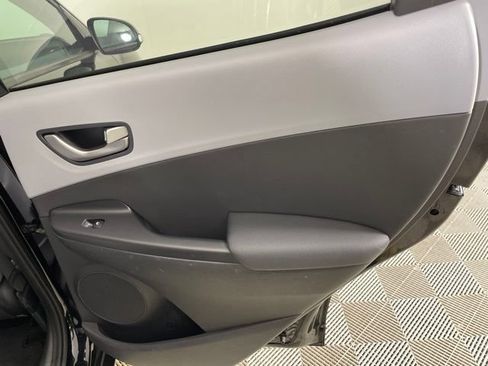 Used 2020 Hyundai Kona Limited AWD/4WD image 24