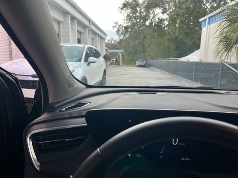 Used 2025 Buick Encore GX Preferred image 34