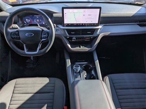 Certified 2025 Ford Explorer ST-Line w/ Premium Package image 14