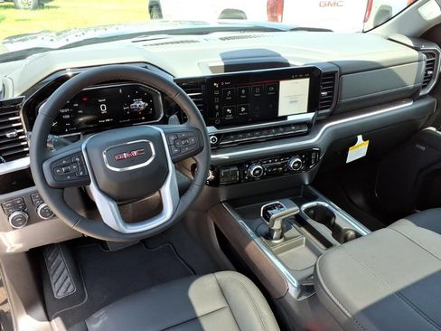 New 2026 GMC Sierra 1500 SLT w/ SLT Premium Plus Package AWD/4WD image 17