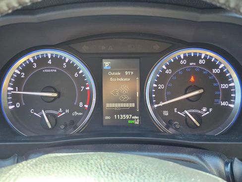 Used 2017 Toyota Highlander XLE AWD/4WD image 22