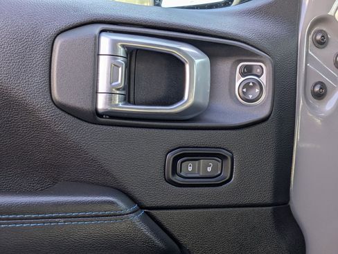 Used 2021 Jeep Wrangler Unlimited Rubicon 4xe w/ Dual Top Group image 14