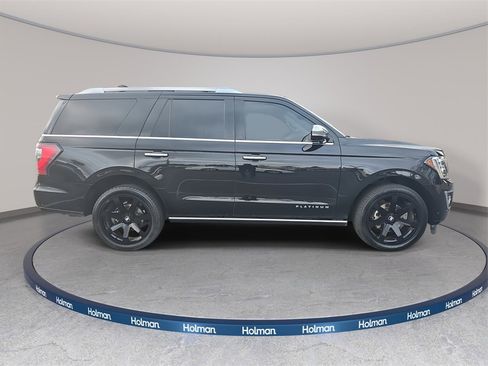 Used 2019 Ford Expedition Platinum image 4