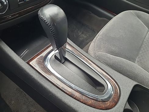 Used 2014 Chevrolet Impala LT w/ LT Sunroof Package image 20