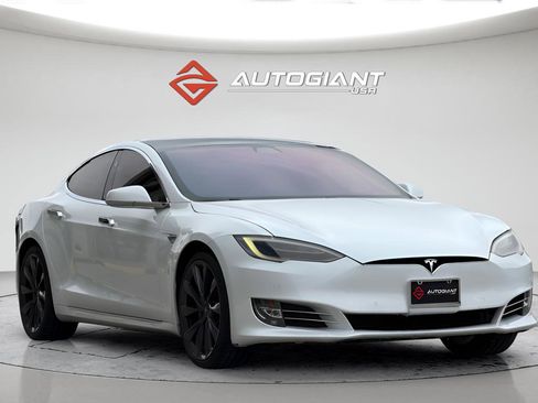 Used 2019 Tesla Model S Performance image 15