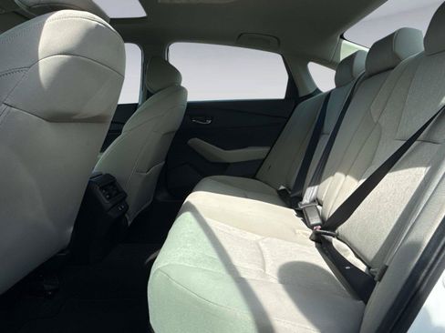 Certified 2025 Honda Accord SE image 13