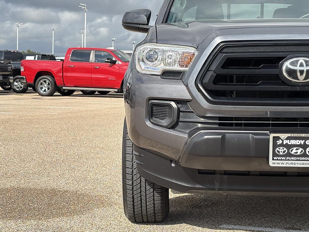 Used 2021 Toyota Tacoma SR AWD/4WD image 4