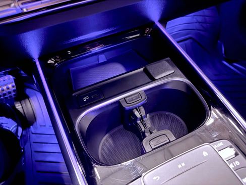 Used 2023 Mercedes-Benz GLB 35 AMG 4MATIC image 15