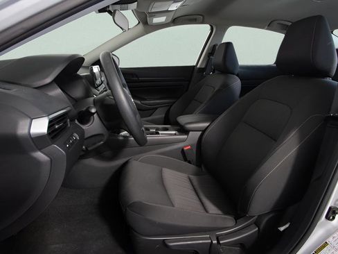 Certified 2024 Nissan Altima 2.5 S FWD image 11