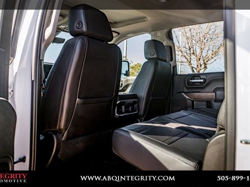 Used 2022 GMC Sierra 3500 Denali w/ Denali Ultimate Package image 36