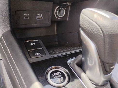Used 2023 Nissan Kicks SV FWD image 17