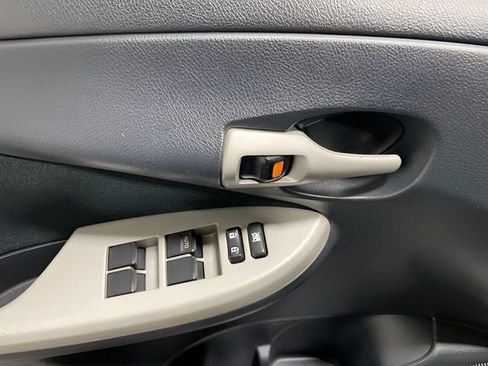 Used 2012 Toyota Corolla S FWD image 10