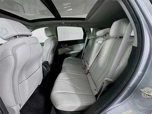 Used 2019 Acura RDX w/ Technology Package image 25