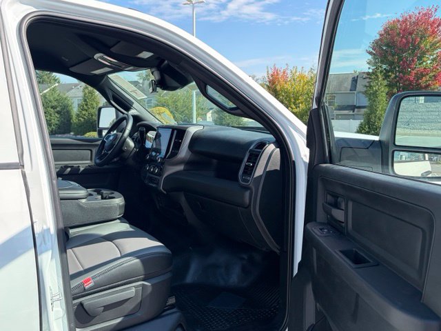 New 2026 RAM 3500 Tradesman w/ Commercial Features Package AWD/4WD image 47