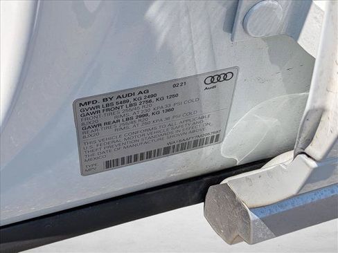 Used 2021 Audi Q5 2.0T Premium Plus w/ Premium Plus Package AWD/4WD image 16