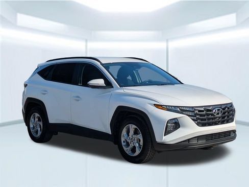 Used 2023 Hyundai Tucson SEL w/ Winter Package FWD image 9