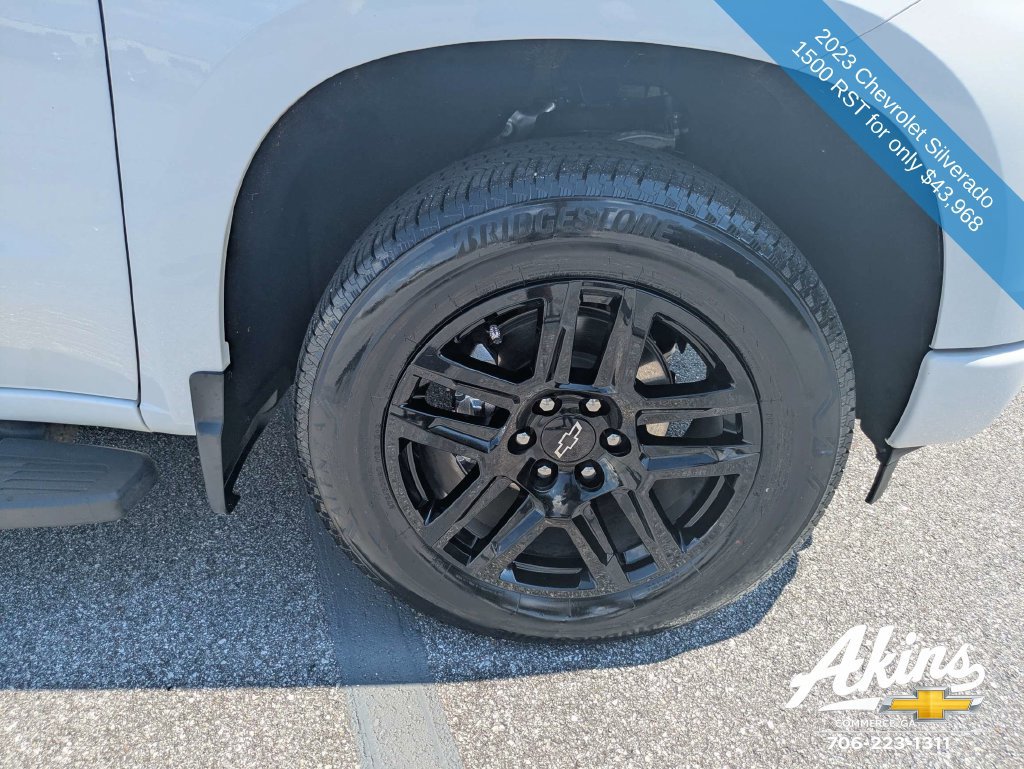 Used 2023 Chevrolet Silverado 1500 RST w/ Convenience Package II AWD/4WD image 12