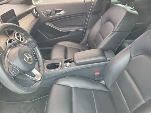 Used 2018 Mercedes-Benz GLA 250 image 19