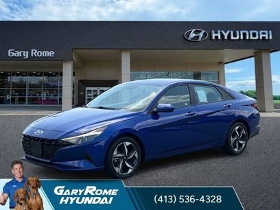 Used 2023 Hyundai Elantra SEL w/ Convenience Package