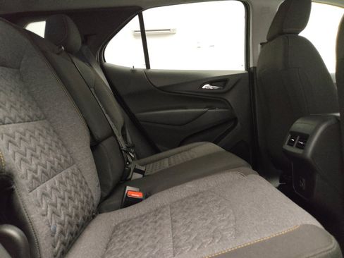 Used 2023 Chevrolet Equinox LT FWD image 19