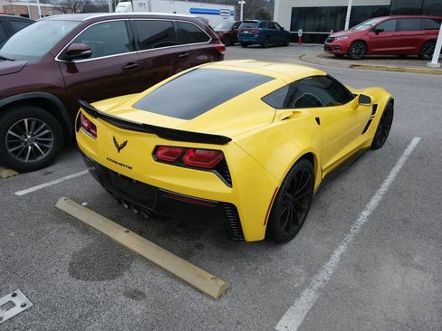 Used 2019 Chevrolet Corvette Grand Sport w/ Carbon Flash Badge Package image 6
