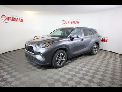 Used 2024 Toyota Highlander XLE