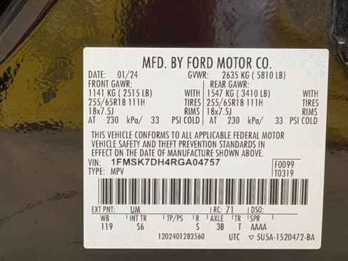 Used 2024 Ford Explorer XLT w/ Equipment Group 202A RWD image 32
