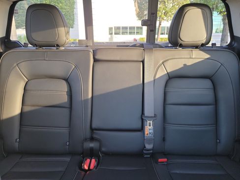 Used 2022 GMC Canyon Denali image 21