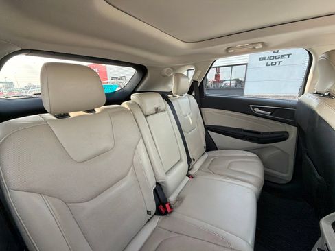 Used 2017 Ford Edge Titanium w/ Equipment Group 301A AWD/4WD image 11