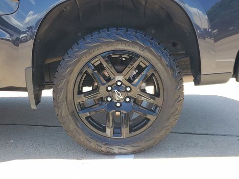 Used 2024 Chevrolet Silverado 1500 RST AWD/4WD image 8
