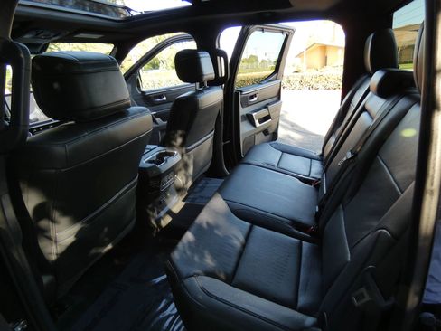 Used 2024 Toyota Tundra Platinum image 50